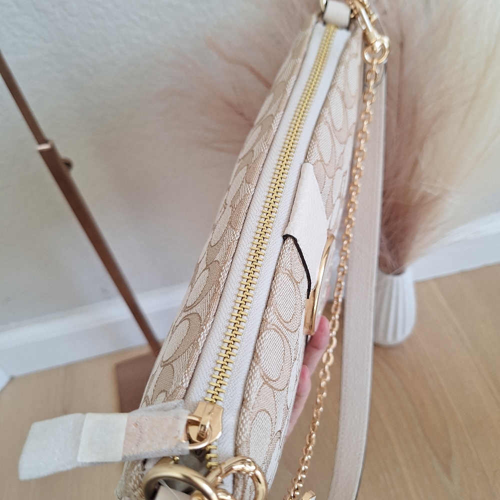 NWT Coach Lonnie Baguette crossbody In Signature Jacquard C8306 - Picture 7 of 11